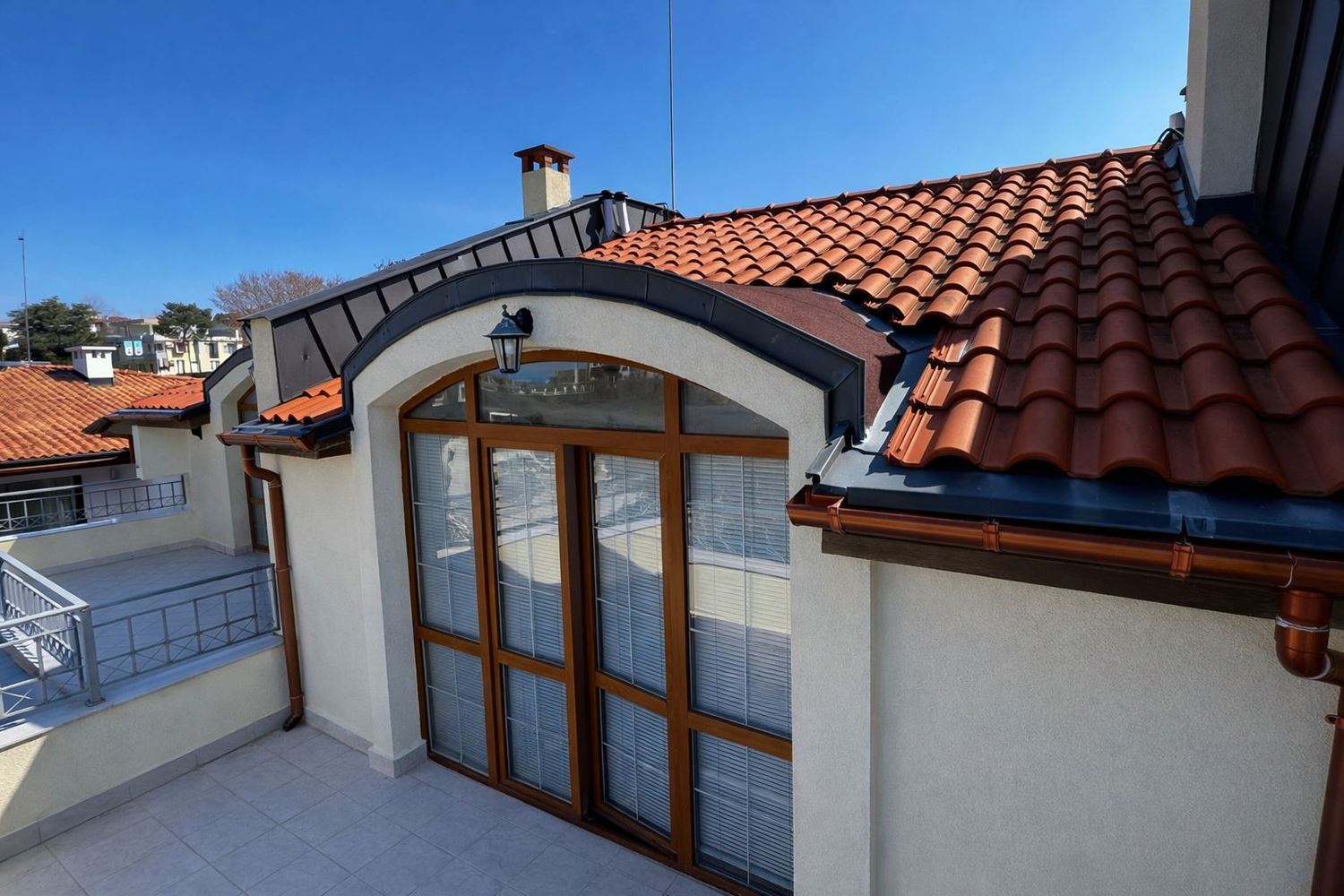 Mezonet v první linii u moře v Sozopolu s panoramatickými výhledy a butikovou lokalitou