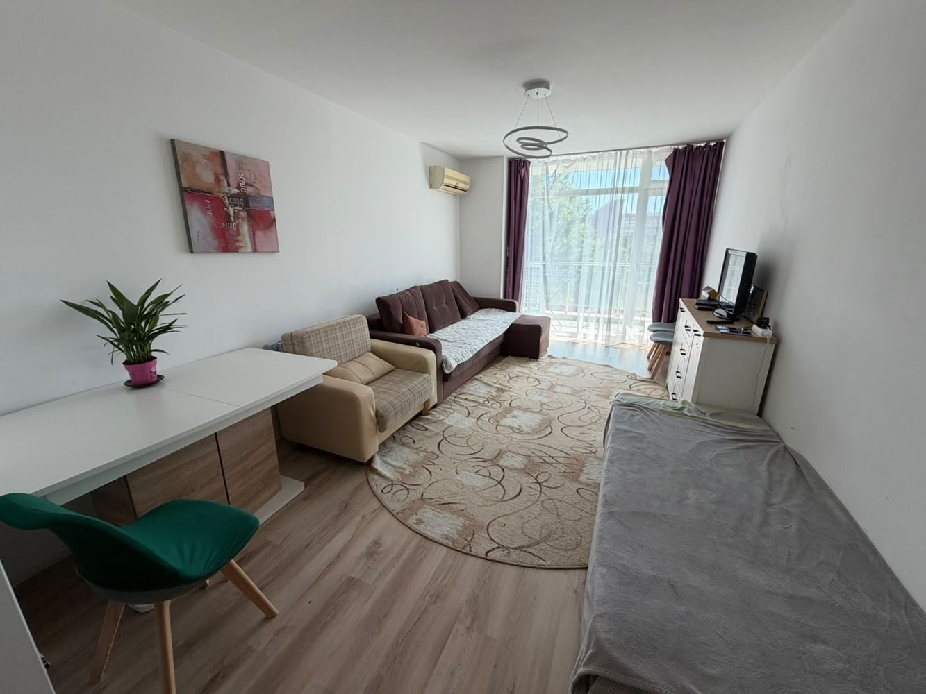2+kk apartmán v moderním komplexu v srdci Slunečného pobřeží – skvělá investice a připravená nemovitost u moře
