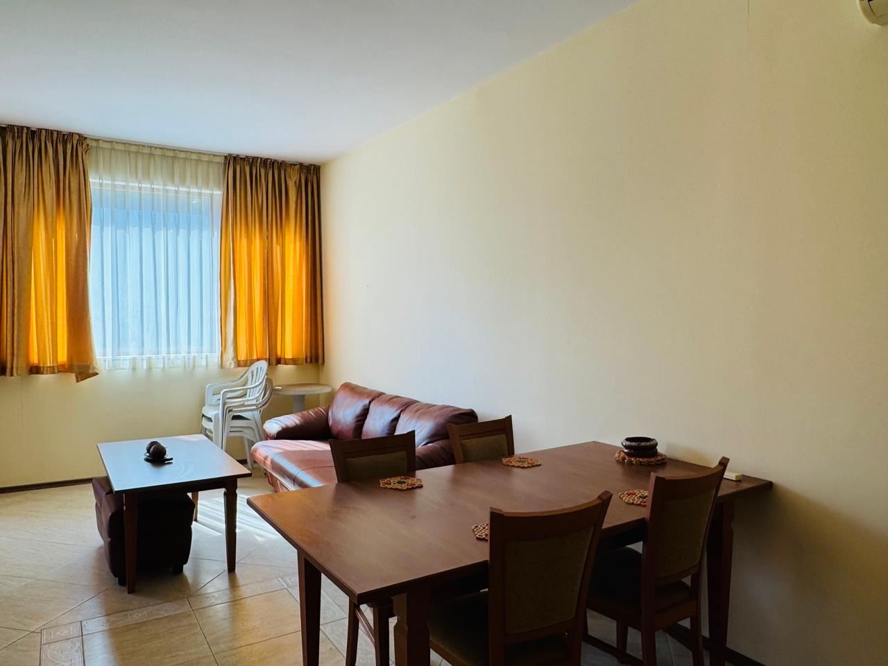 Apartmán s jednou ložnicí a výhledem na bazén – pouze 300 m od moře v Sunny Beach
