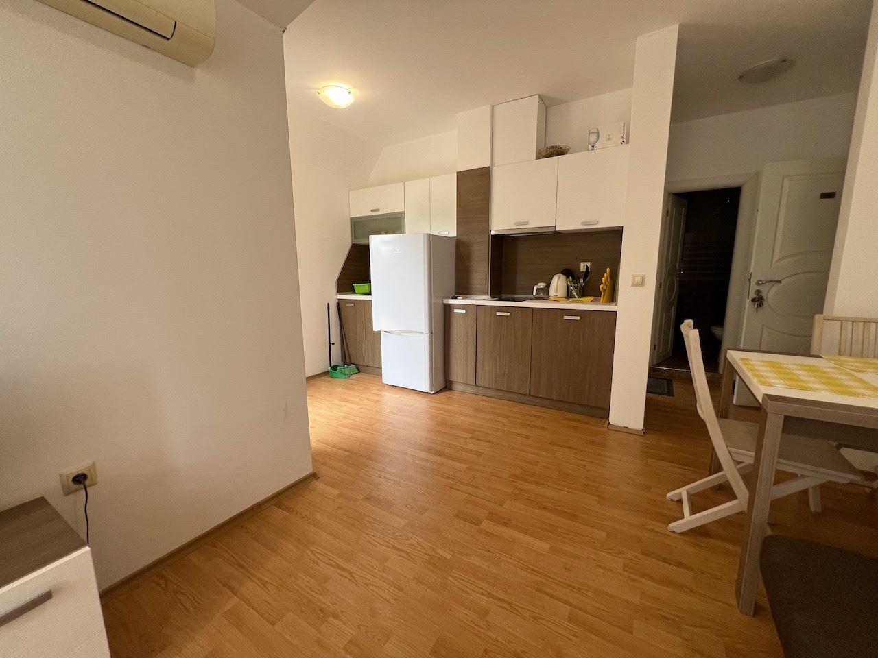 Apartmán s jednou ložnicí v Slunečném pobřeží – připravený k užívání a pronájmu