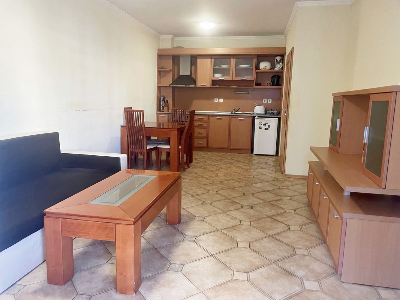 Prostorný apartmán s jednou ložnicí v moderním komplexu na Slunečném pobřeží