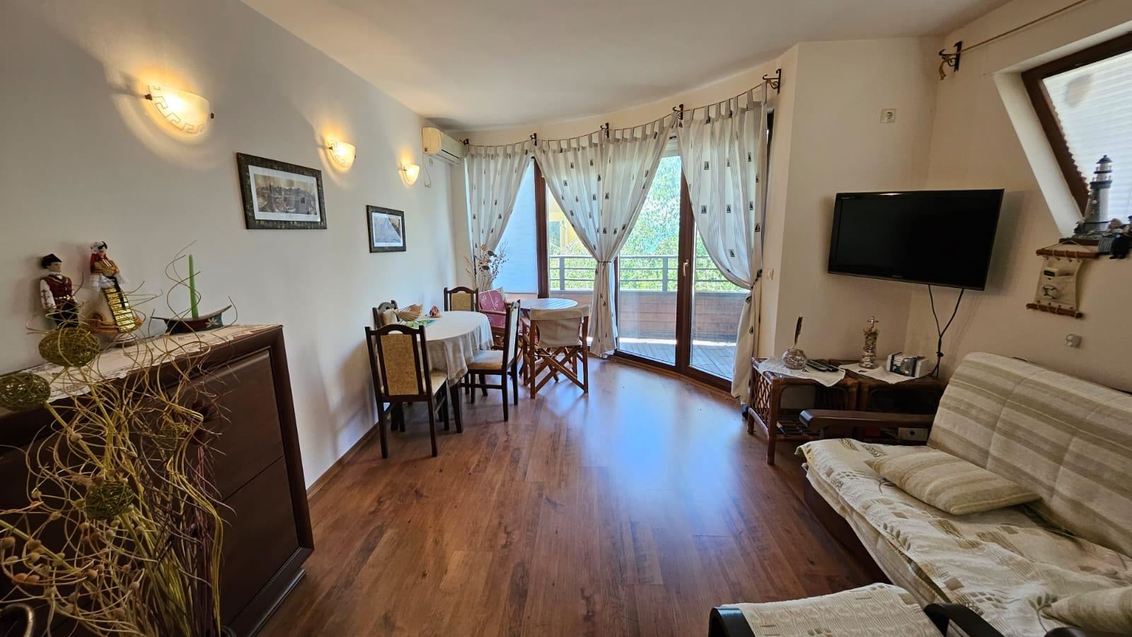 Byt s jednou ložnicí bez poplatku za údržbu v čtvrti „Rusalka“, Sveti Vlas – výborná volba pro bydlení i investici