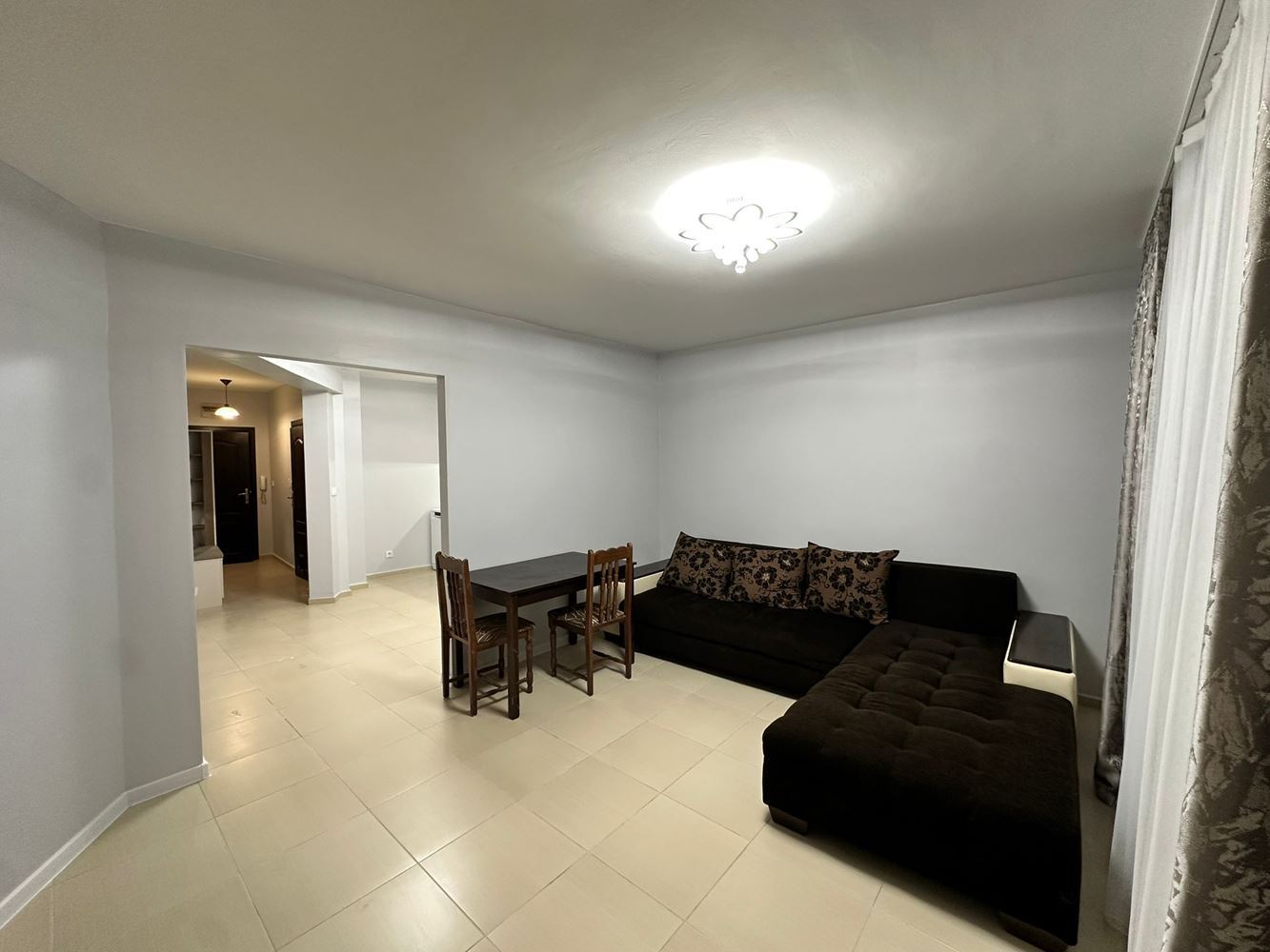 Prostorný apartmán s jednou ložnicí v Pomorie – skvělý základ pro Váš nový domov