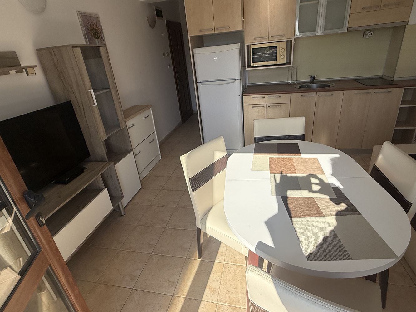 Dvoupokojový apartmán ve Svetém Vlasu – 300 m od moře, výborná infrastruktura a splátky do konce roku