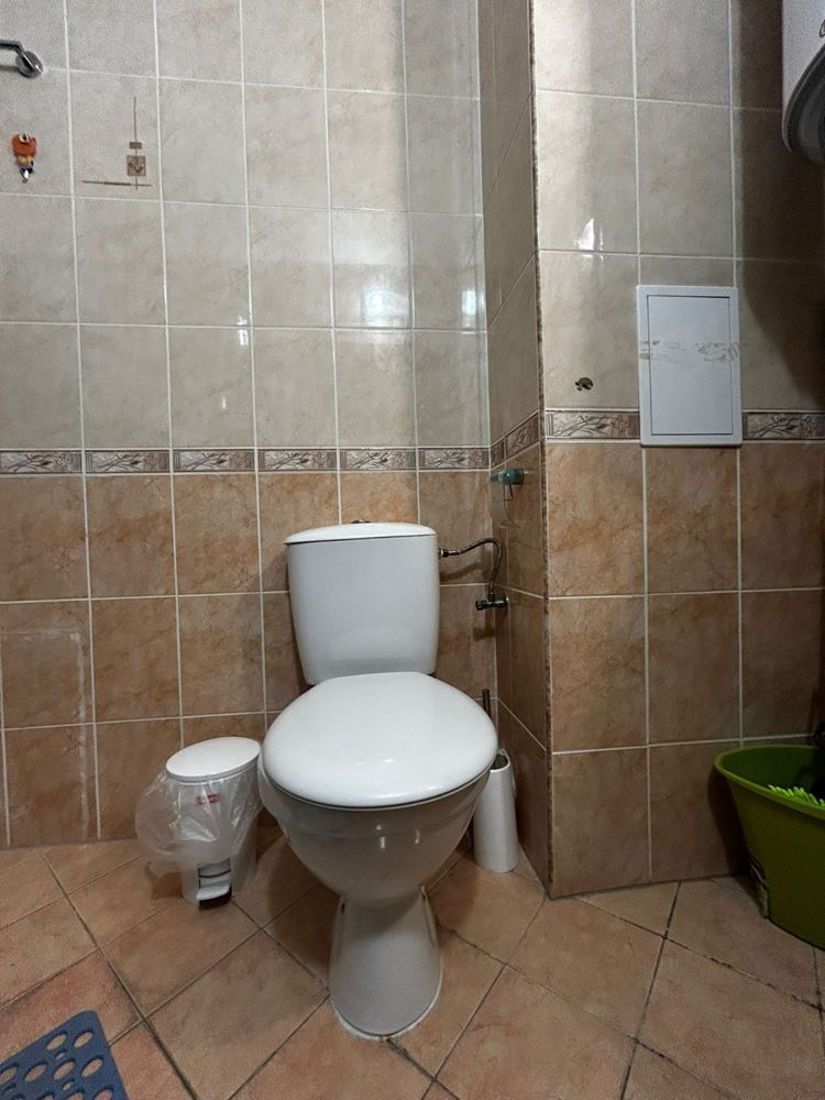 Prostorný a stylově zařízený byt s jednou ložnicí v srdci Slunečného pobřeží – ideální pro bydlení nebo investici