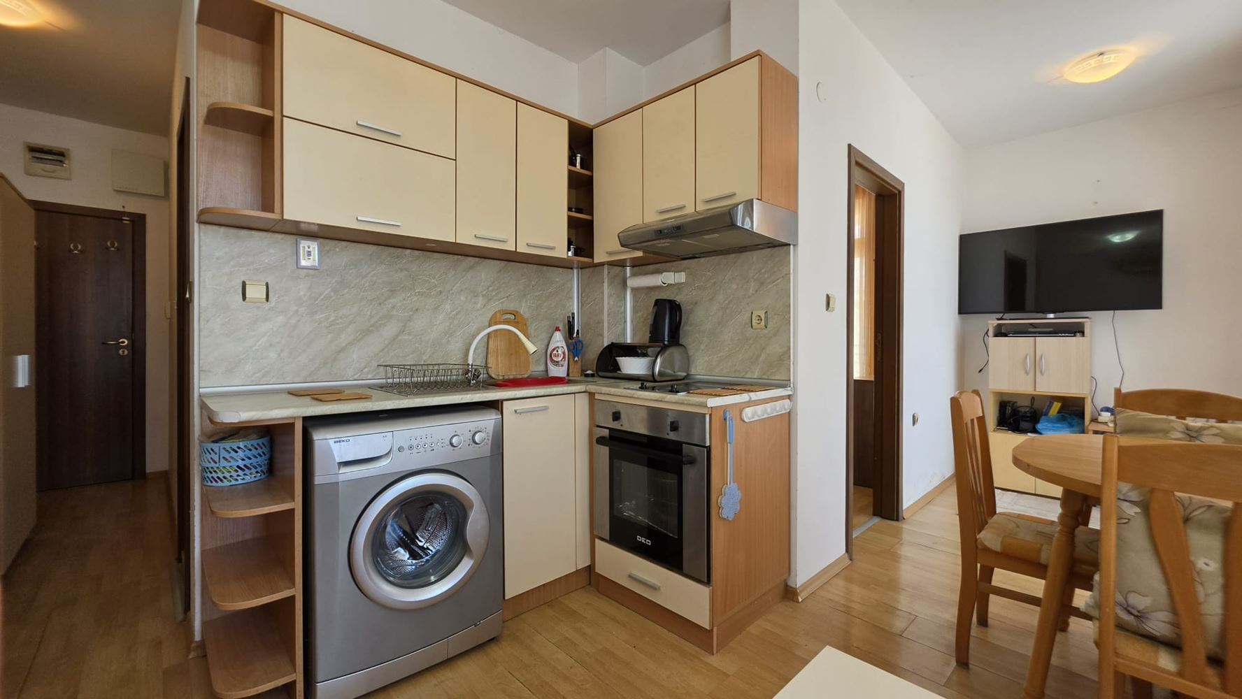 Apartmán s jednou ložnicí v Slunečném pobřeží s výbornou infrastrukturou a profesionální správou