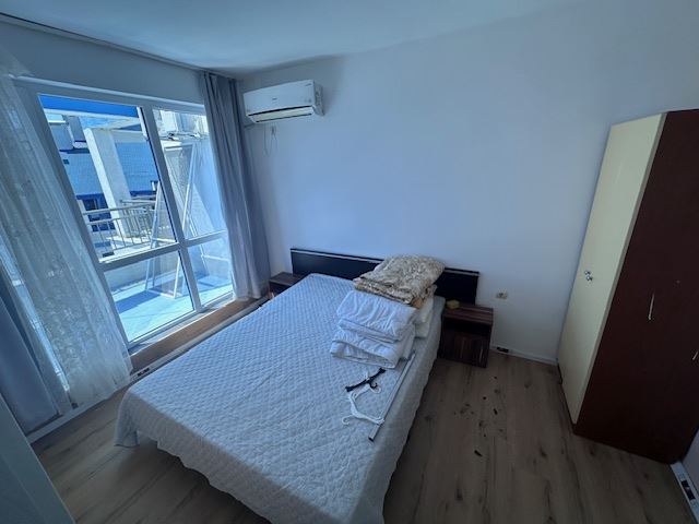 Život v první linii – prostorný byt se třemi ložnicemi s čelním výhledem na moře v Pomorie