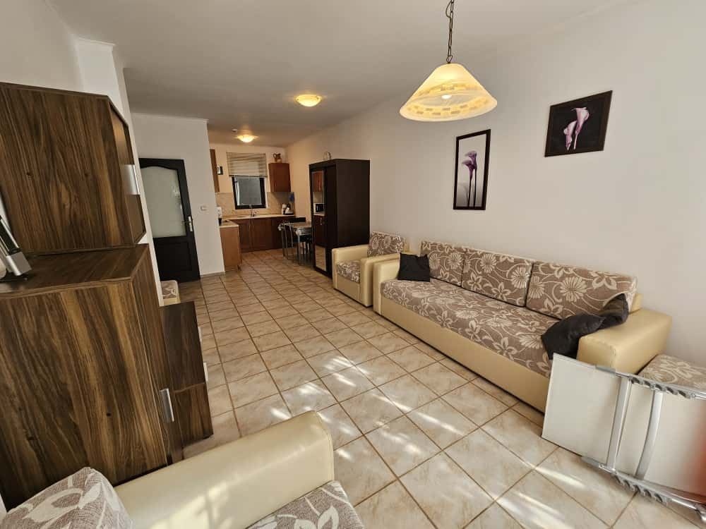 Apartmán s jednou ložnicí se zahradou a verandou v eko-komplexu u Slunečného pobřeží