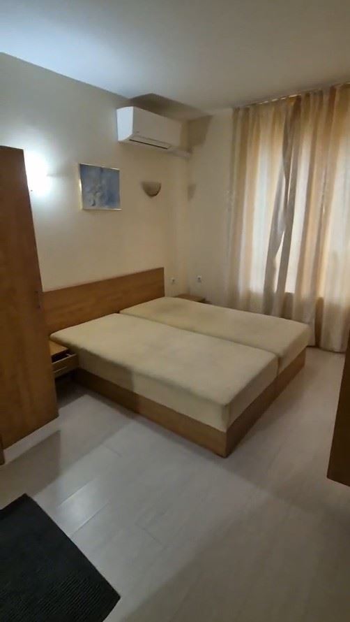 Prostorný byt se dvěma ložnicemi ve Slunečném pobřeží – plně zařízený, výborná lokalita a připravený na výnosnou investici