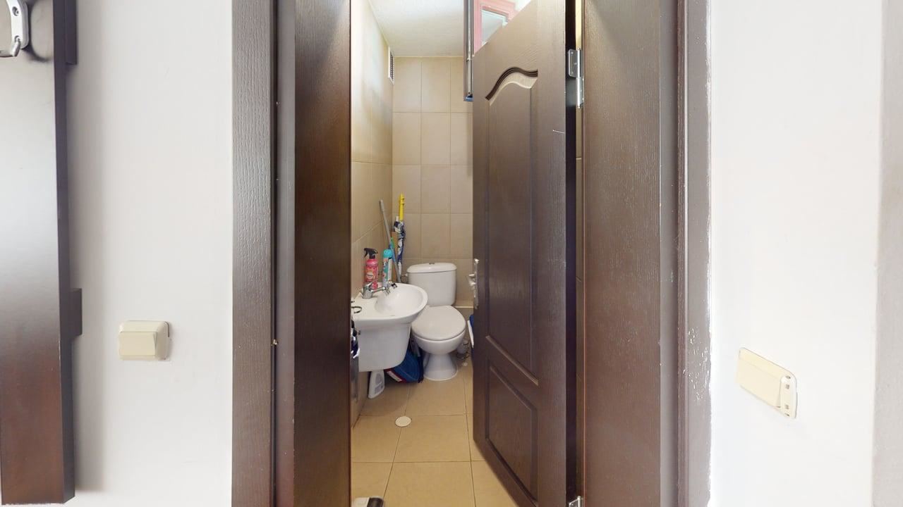 Apartmán s jednou ložnicí a panoramatickým výhledem na moře a hory v komplexu s bazény a wellness centrem SPA