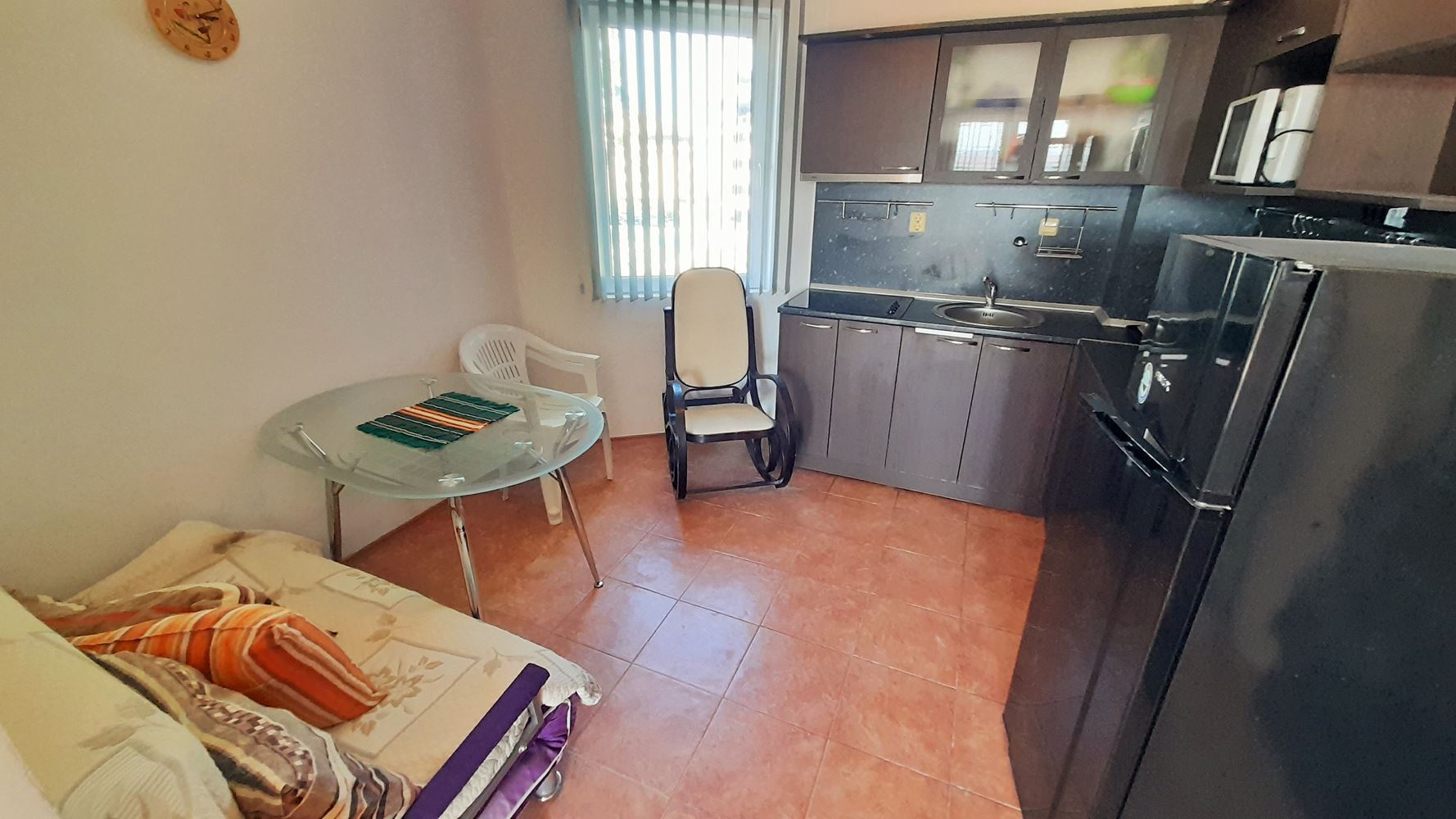 Připravený k bydlení apartmán s jednou ložnicí a nízkým poplatkem za údržbu v Sunny Beach