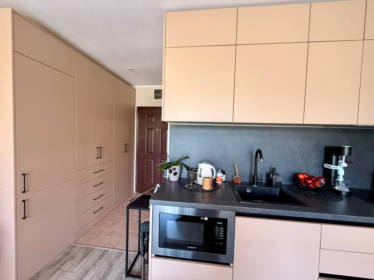 Útulné studio v moderním komplexu s luxusním vybavením a výbornou lokalitou