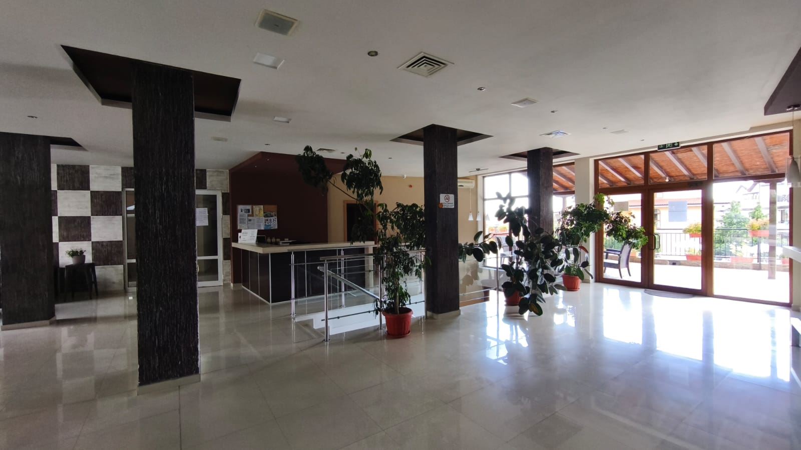 Prostorný apartmán se dvěma ložnicemi a výhledem na moře ve Sveti Vlas, 200 metrů od pláže