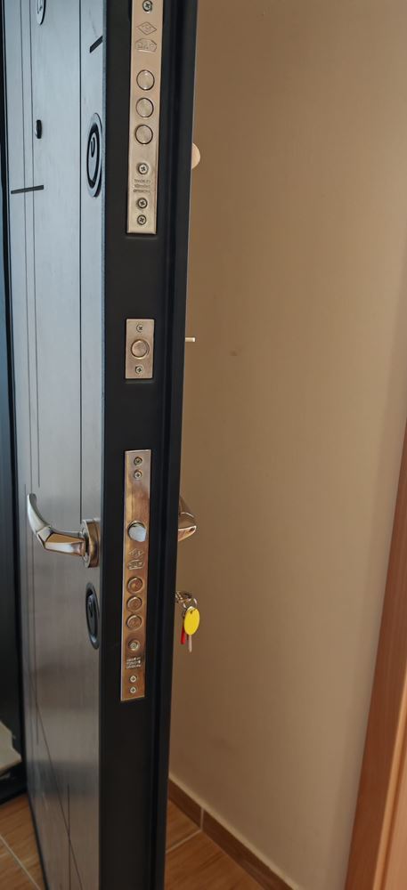 Panoramatický výhled na moře a bazény – prostorný apartmán se dvěma ložnicemi ve Sveti Vlas