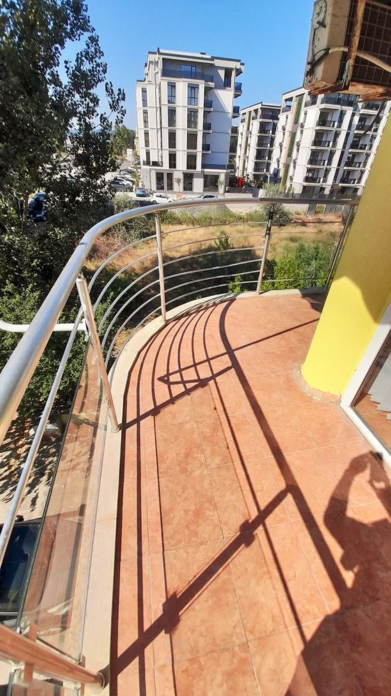 Připravený k bydlení apartmán s jednou ložnicí a nízkým poplatkem za údržbu v Sunny Beach