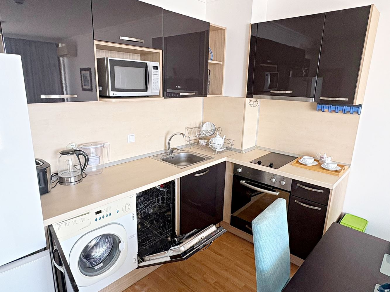 Luxusní apartmán s jednou ložnicí s panoramatickým výhledem na moře v první linii ve Sveti Vlas