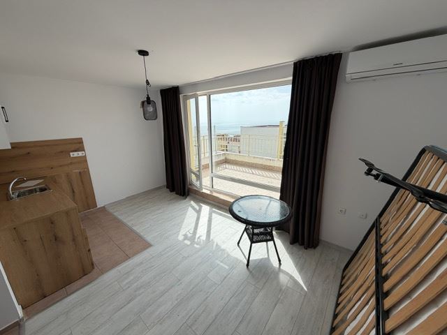 Panoramatické studio s výhledem na moře ve Sveti Vlas – působivá lokalita, rozsáhlý komplex a investice vysoké třídy