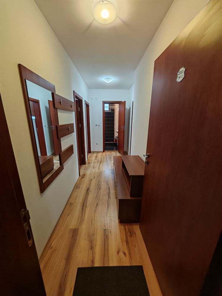 Apartmán se dvěma ložnicemi ve Sveti Vlas s vynikajícím vybavením v uzavřeném komplexu