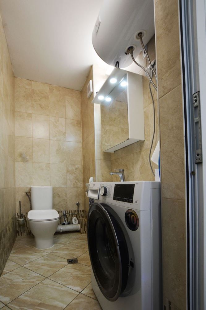Luxusní třípokojový apartmán s výhledem na moře na první linii v Ravdě – 114 m², dvě terasy a maximální komfort