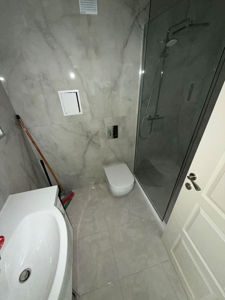 Nový 2pokojový apartmán s výhledem na bazén a moře v luxusním komplexu na první linii v Nesebaru