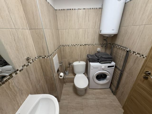 Prostorný apartmán se dvěma ložnicemi a panoramatickým výhledem na moře v novém komplexu – klid uprostřed přírody