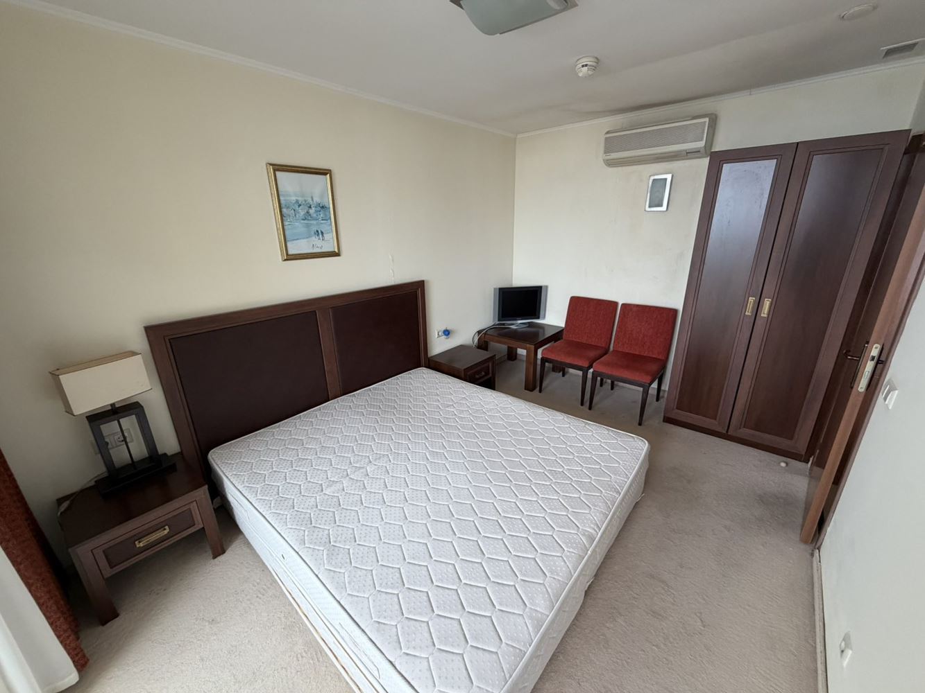 Byt se dvěma ložnicemi v Pomorie s přímým výhledem na moře – luxusní život na první linii