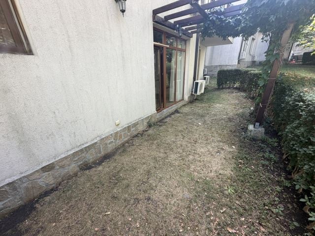 Komfort a klid u moře – prostorný apartmán s jednou ložnicí v Aheloy
