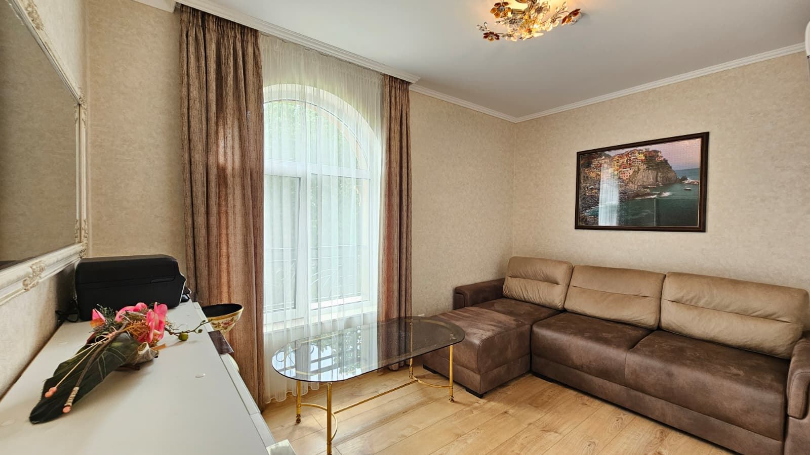 Prostorný penthouse s panoramatickou terasou a saunou v moderním rezidenčním komplexu v Slunečné pobřeží