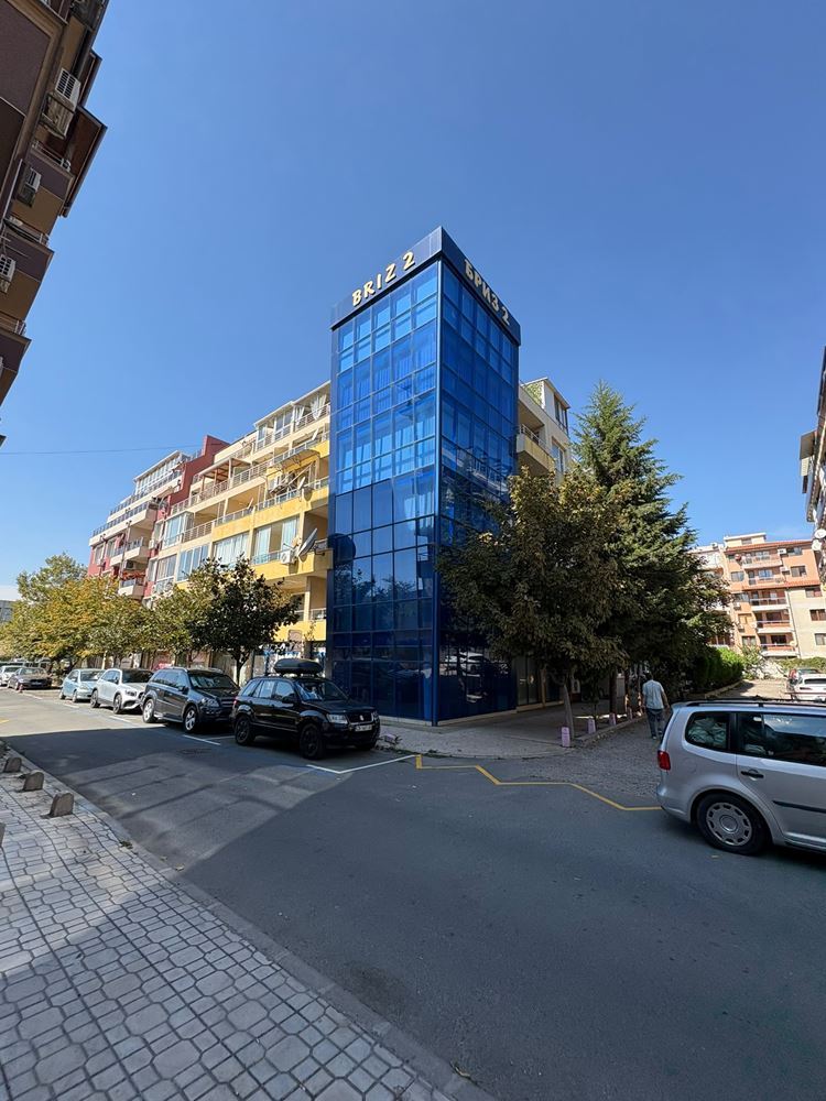 Výborná nemovitost pro dovolenou a investici 200 metrů od moře