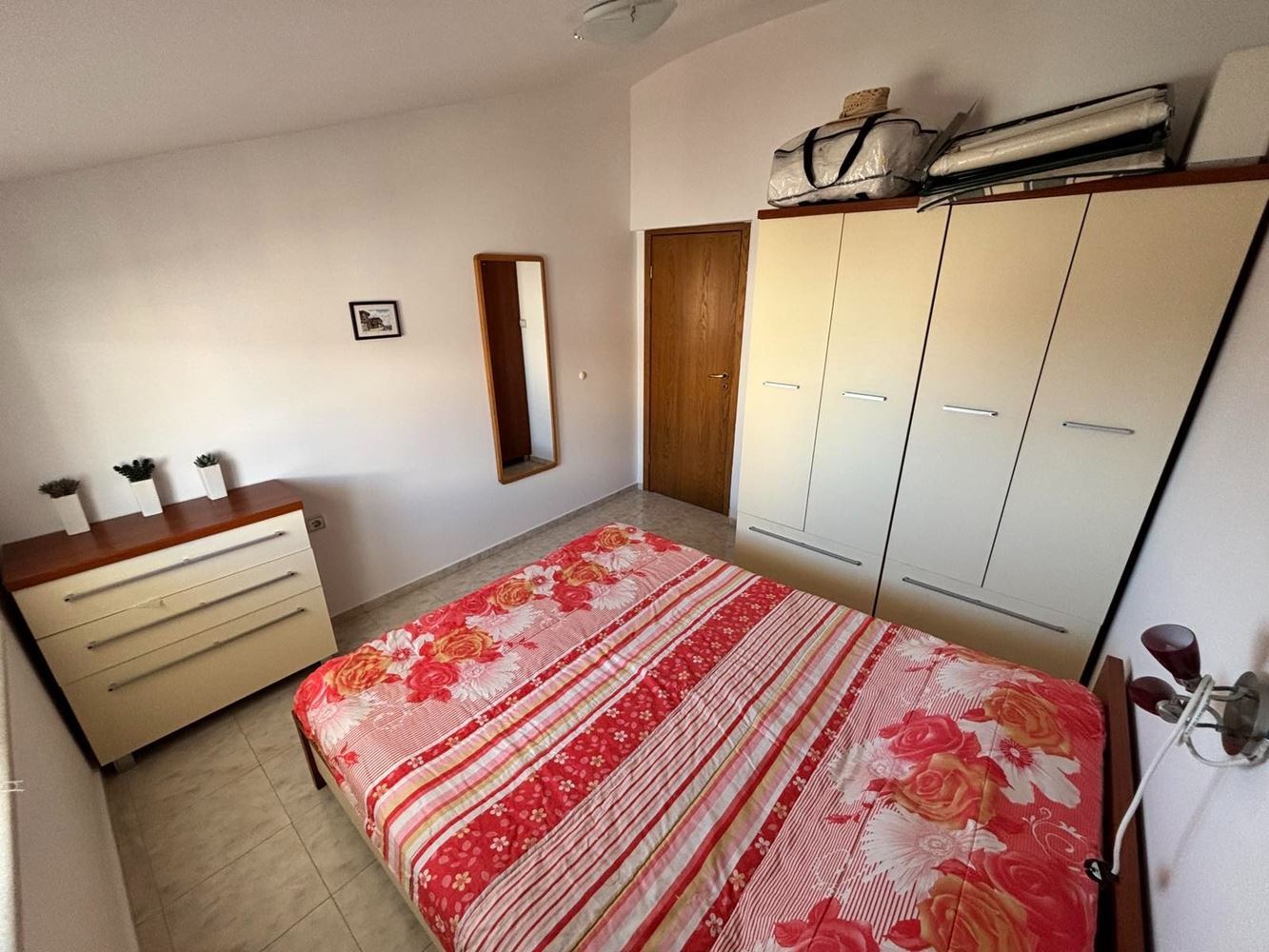 Apartmán se dvěma ložnicemi a panoramatickým výhledem na moře ve Sveti Vlas