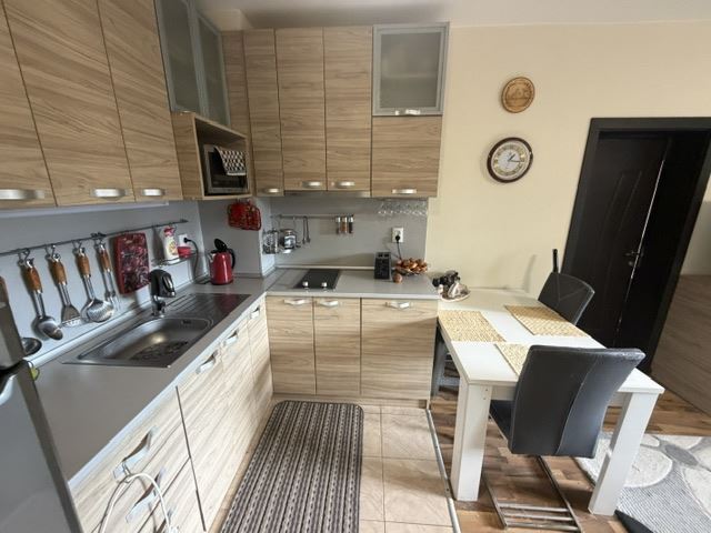 Prostorný apartmán se třemi ložnicemi v blízkosti moře a s vynikající infrastrukturou v komplexu