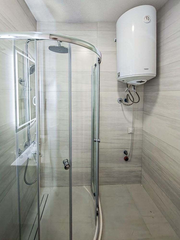 Zcela nový apartmán s jednou ložnicí v zelené a klidné části Slunečného pobřeží