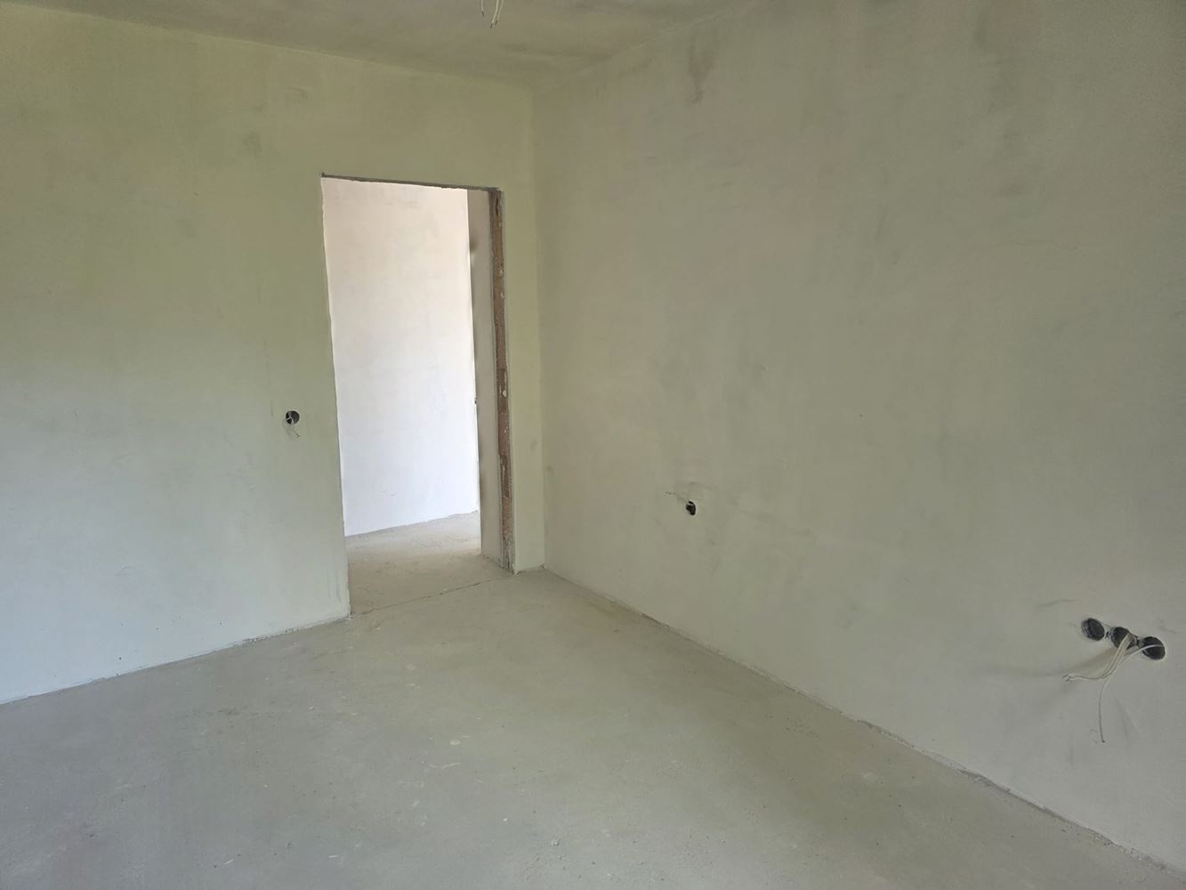 Prostorný apartmán se dvěma ložnicemi a výhledem na moře v komplexu u Sozopolu – pohodlí, příroda a klid v jednom