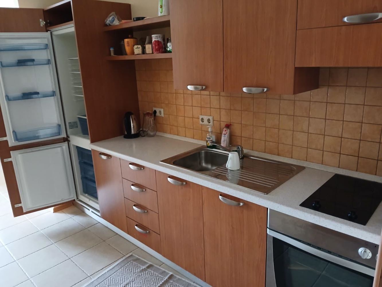 Atraktivní apartmán s jednou ložnicí přímo u moře v Pomorie – pohodlí, bazény a wellness
