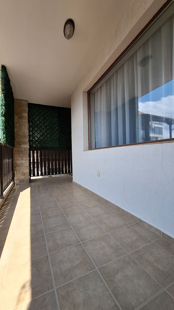 Luxusní apartmán se dvěma ložnicemi v první linii u moře ve Svatém Vlasu – jedinečná mořská atmosféra a prestižní komfort