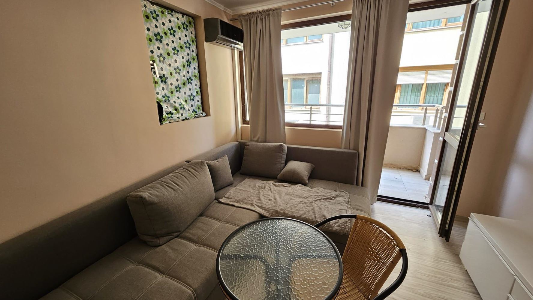 Přímořská pohoda v Nesebaru – apartmán s jednou ložnicí jen pár kroků od pláže bez poplatku za údržbu