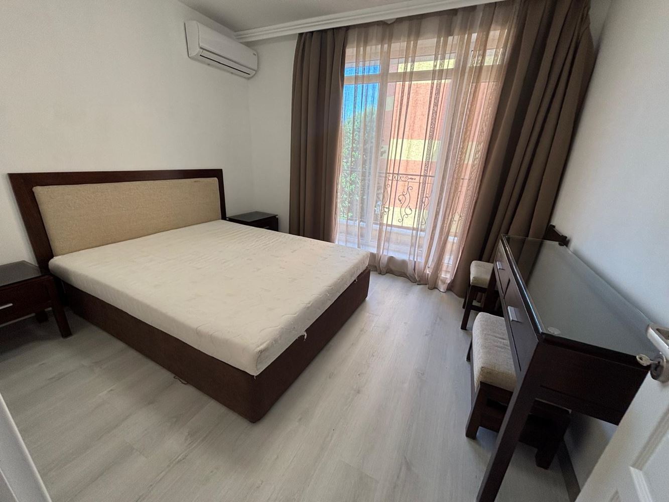 Dvouizbový apartmán v klidné ulici v Ravdě – jen pár kroků od moře