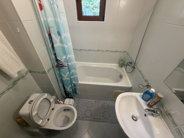Komfort a klid u moře – prostorný apartmán s jednou ložnicí v Aheloy