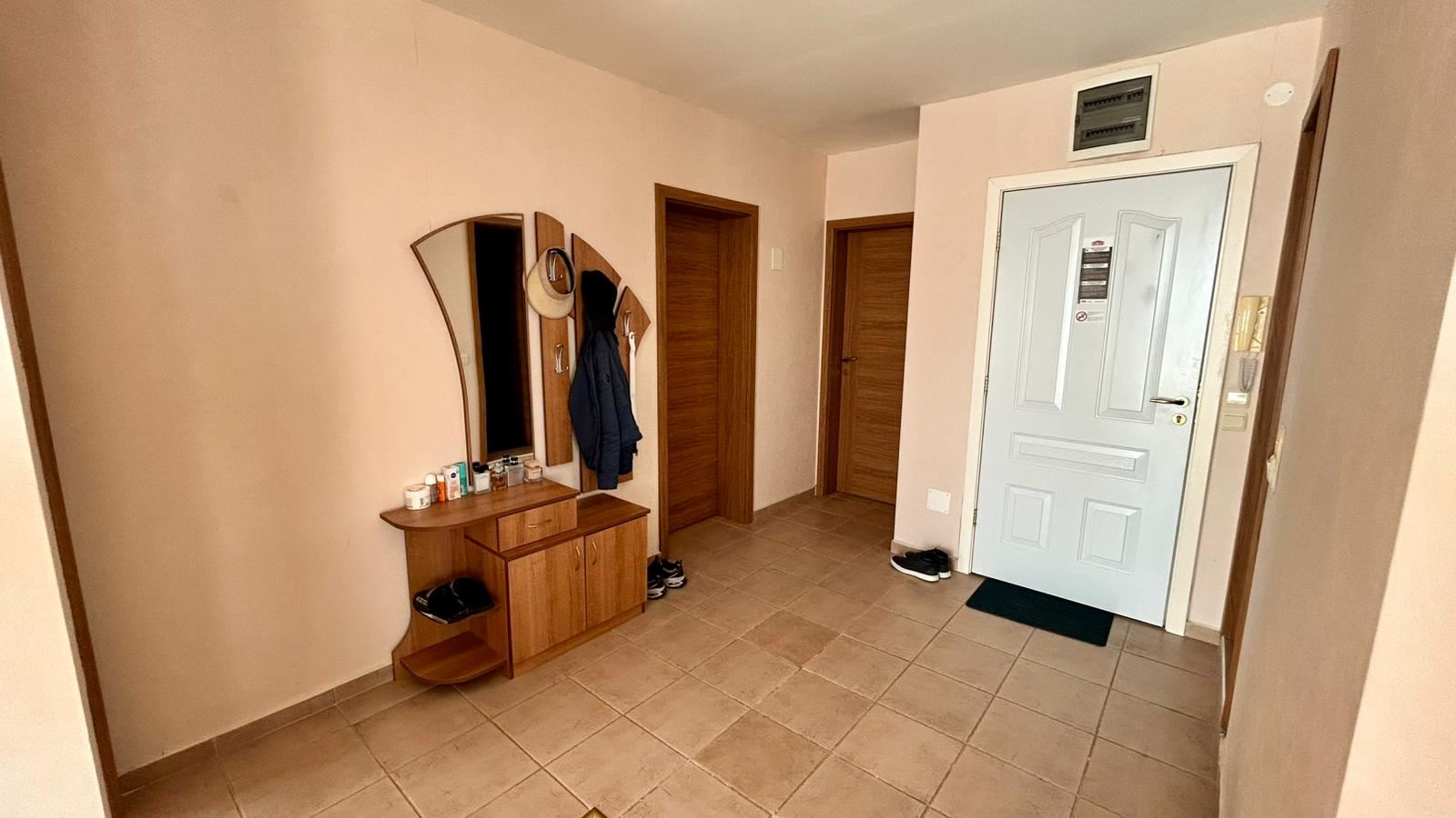 Sveti Vlas – apartmán se třemi ložnicemi s přímým panoramatickým výhledem na moře v komplexu na první linii