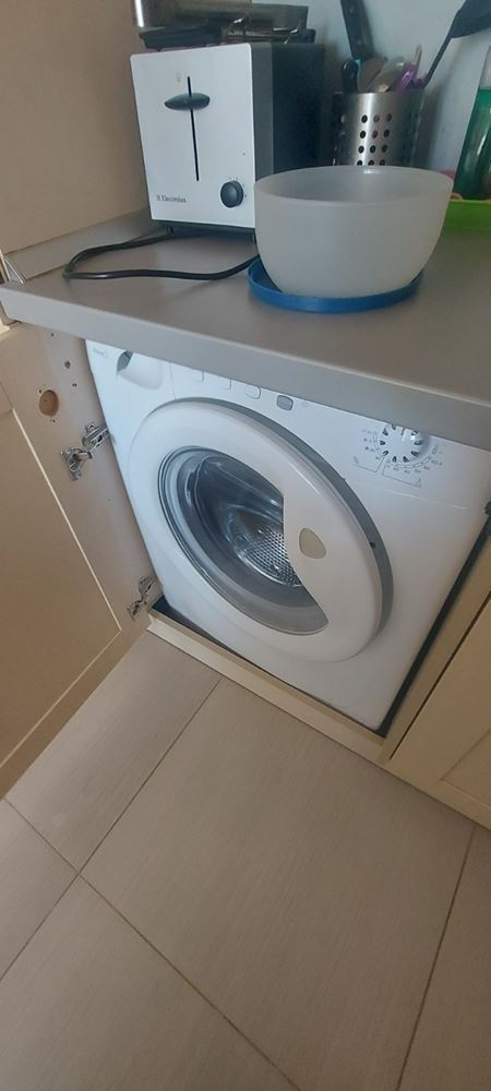 Prostorný byt s jednou ložnicí v uzavřeném komplexu na Slunečném pobřeží – komfort, klid a vynikající prostředí