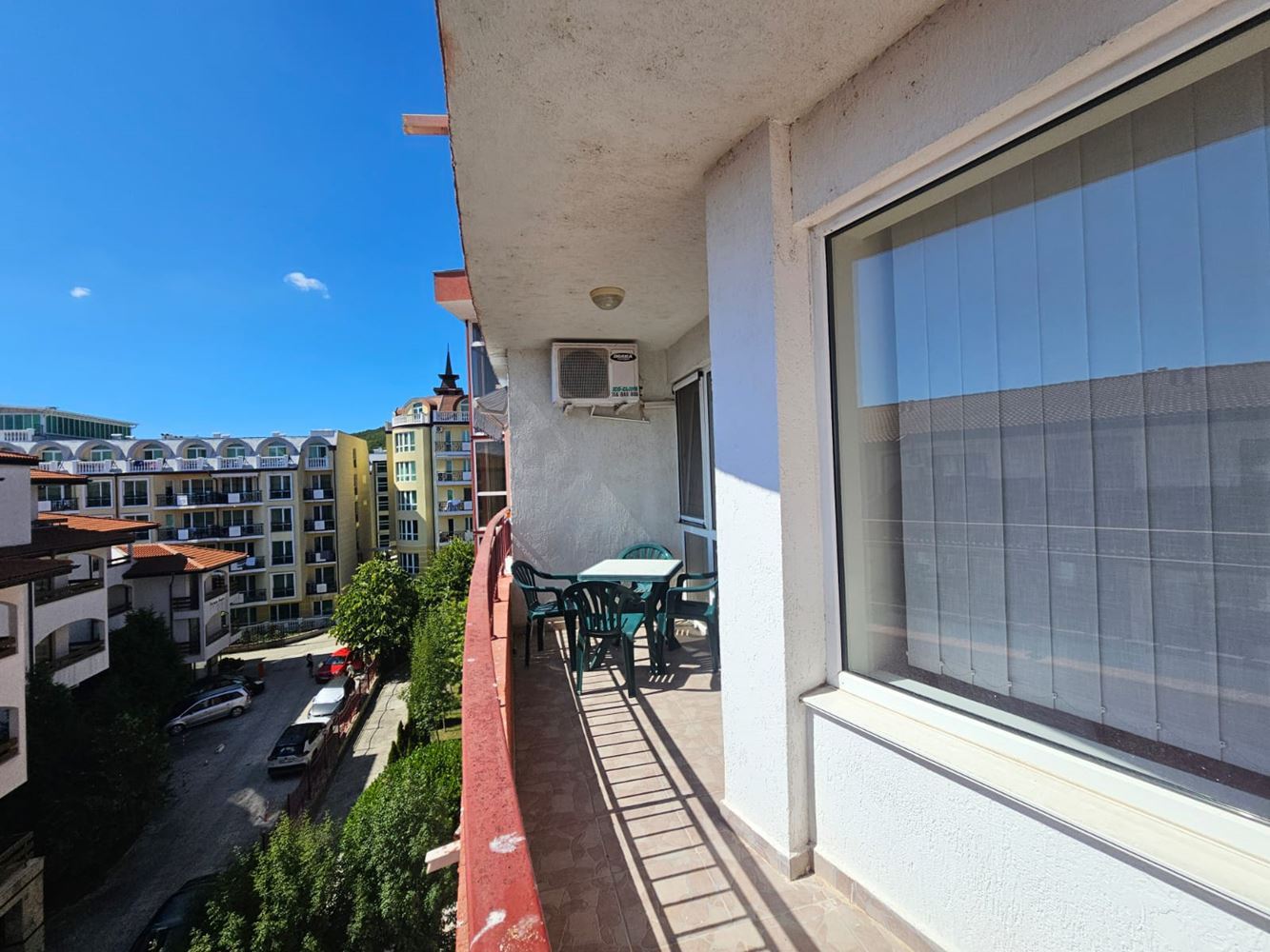 Dvoupokojový apartmán s výhledem na moře v prvotřídním přímořském komplexu – letovisko Elenite