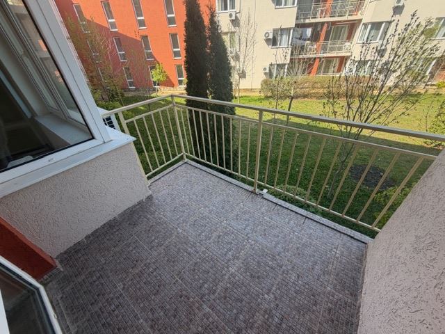  Prostorný byt s jednou ložnicí v zelené oáze ve Slunečném pobřeží – ideální pro dovolenou i investici