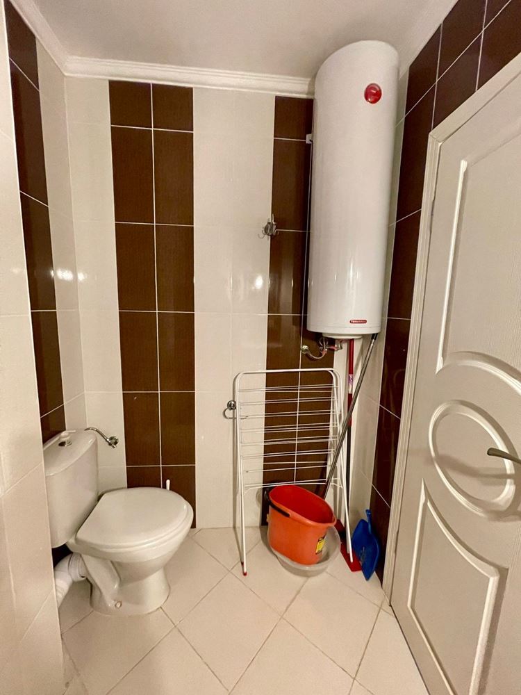 Útulný apartmán s jednou ložnicí a výhledem na bazén v klidném komplexu ve Slunečném pobřeží