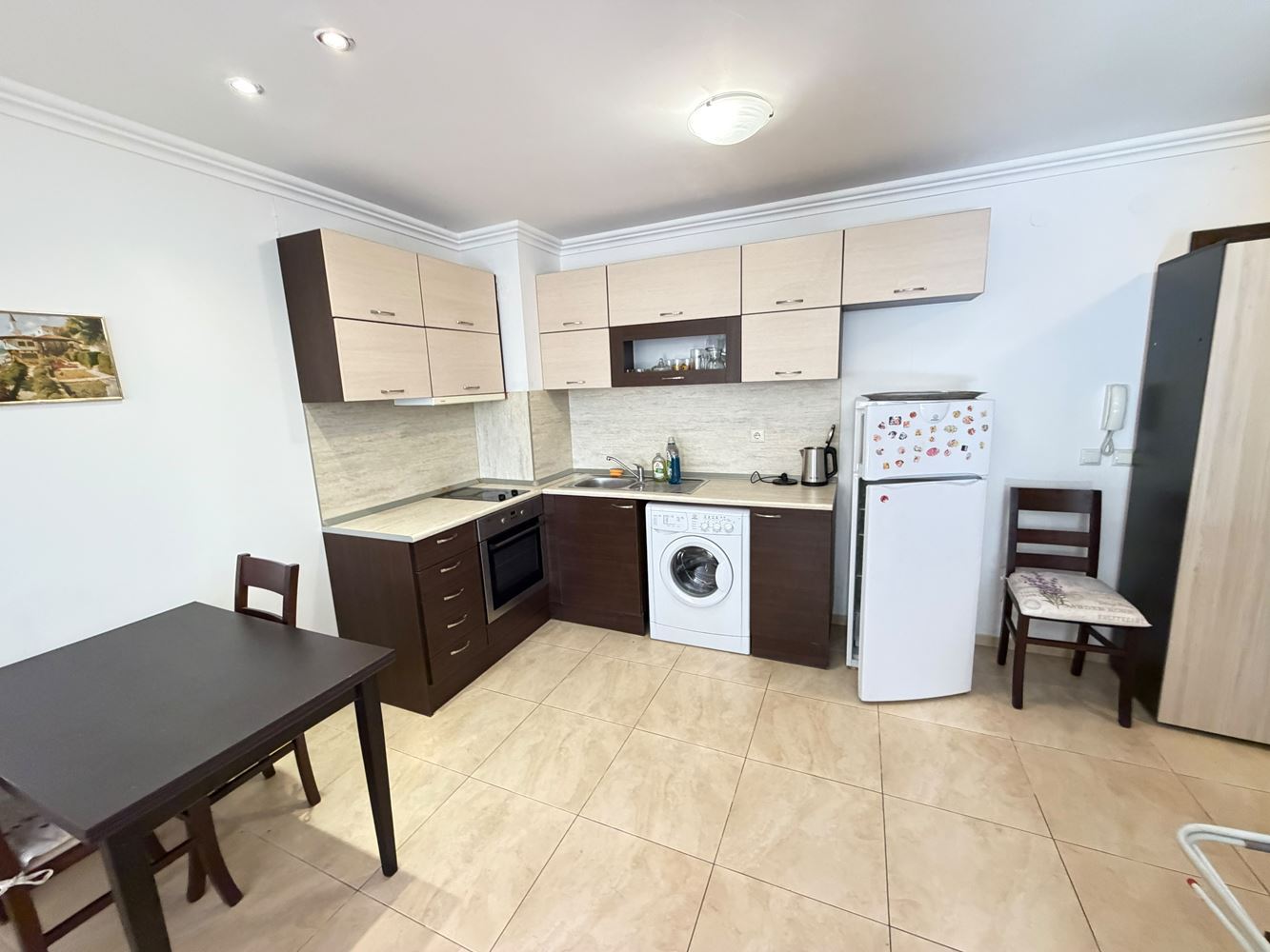 Apartmán v první linii u moře s přímým přístupem na pláž ve Sveti Vlas – vlastní zahrádka u apartmánu