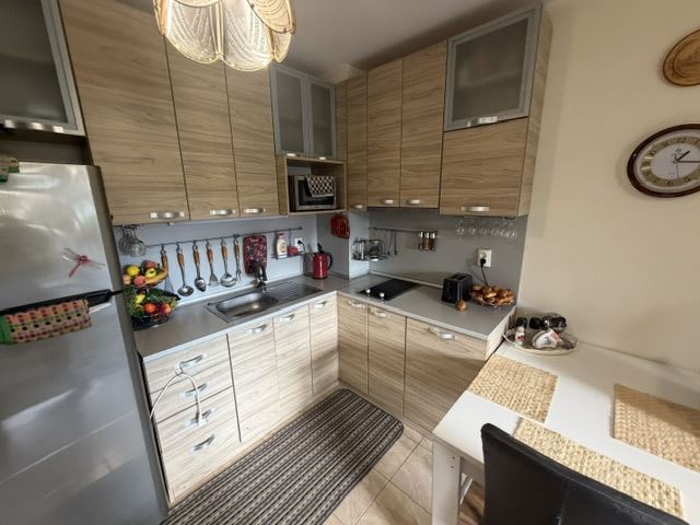 Prostorný apartmán se třemi ložnicemi v blízkosti moře a s vynikající infrastrukturou v komplexu