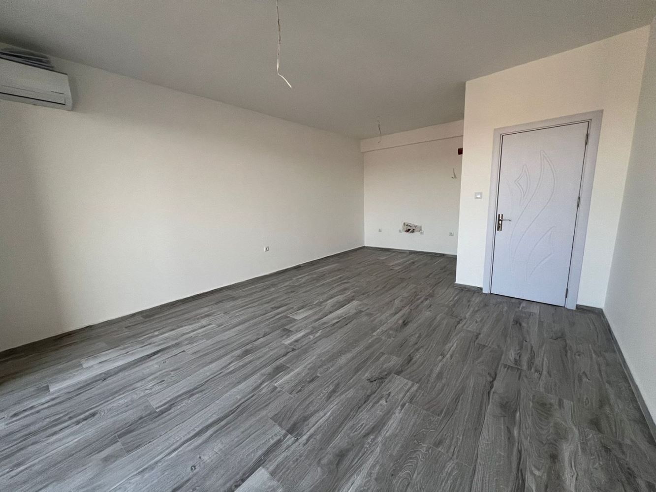 Luxusní apartmán s jednou ložnicí 50 metrů od pláže v Sozopolu – bez poplatku za údržbu