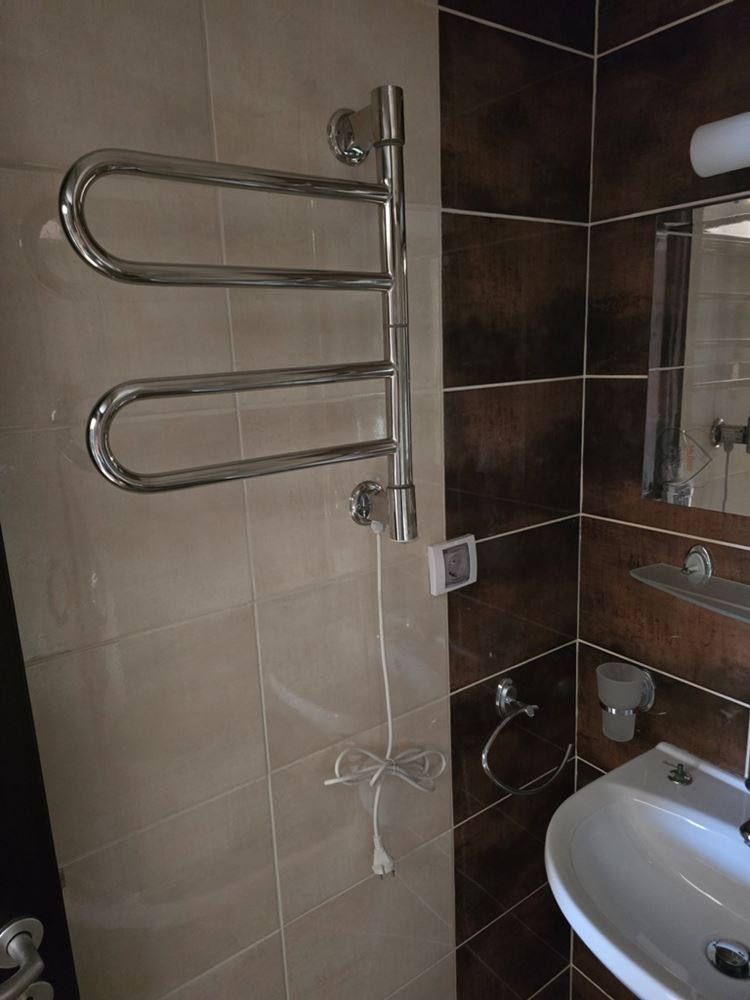 Nový byt s jednou ložnicí v Pomorie – po rekonstrukci, připravený k vybavení, s prostorným balkonem a grilem