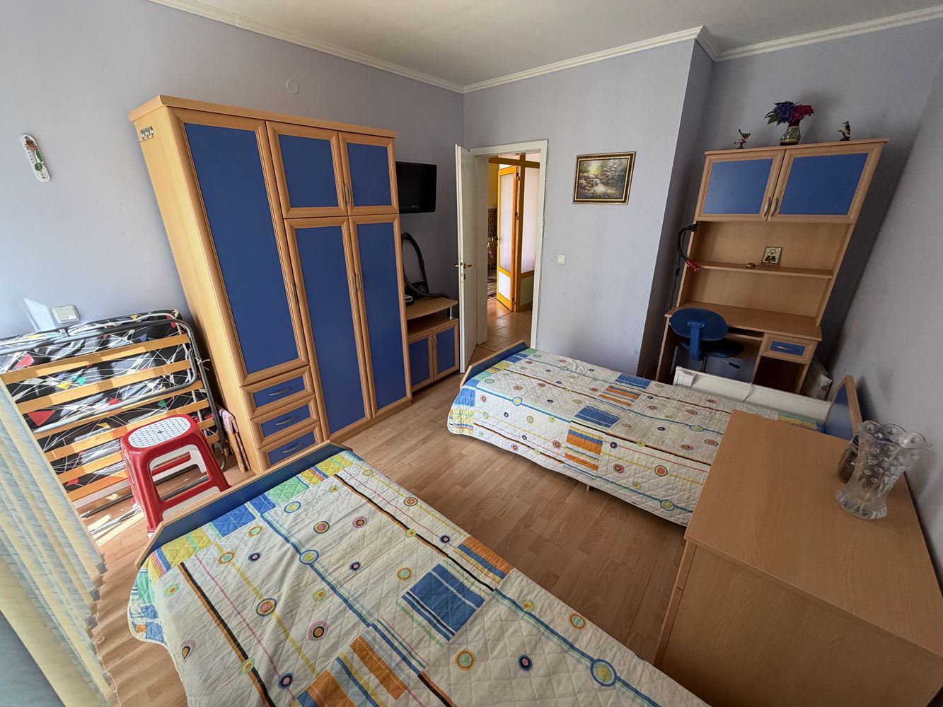 Apartmán s jednou ložnicí, prostornou terasou a výhledem na moře ve Sveti Vlas – 300 metrů od pláže