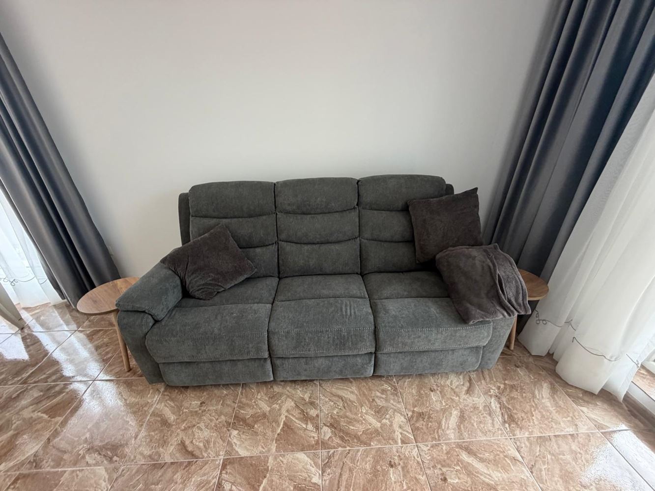 Apartmán se 2 ložnicemi v moderním komplexu s krásným zeleným prostředím v Ravdě
