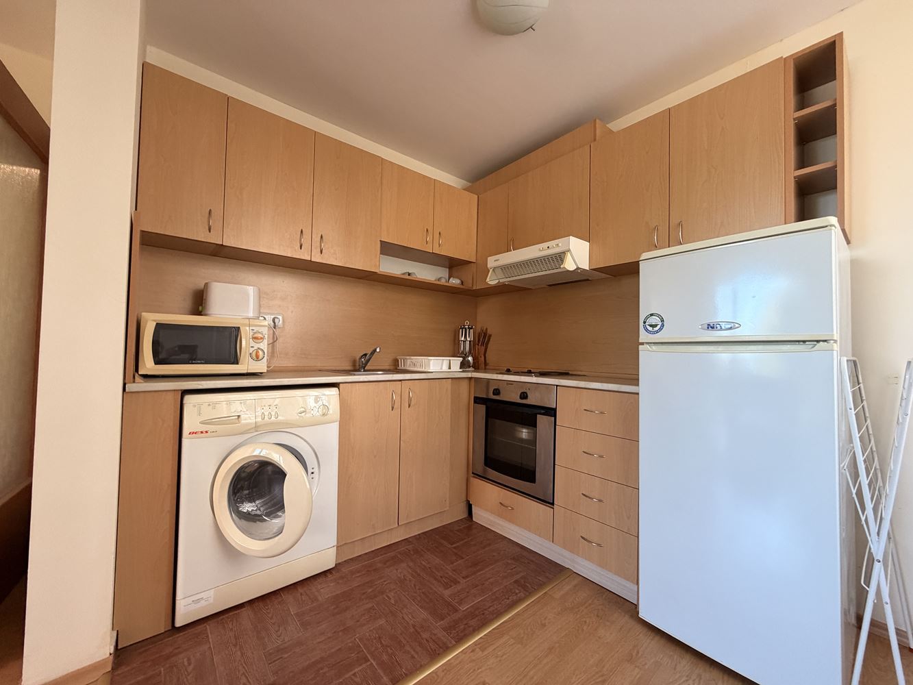 Absolutně první linie v Sveti Vlas! Prostorný apartmán s jednou ložnicí a nádherným výhledem na moře